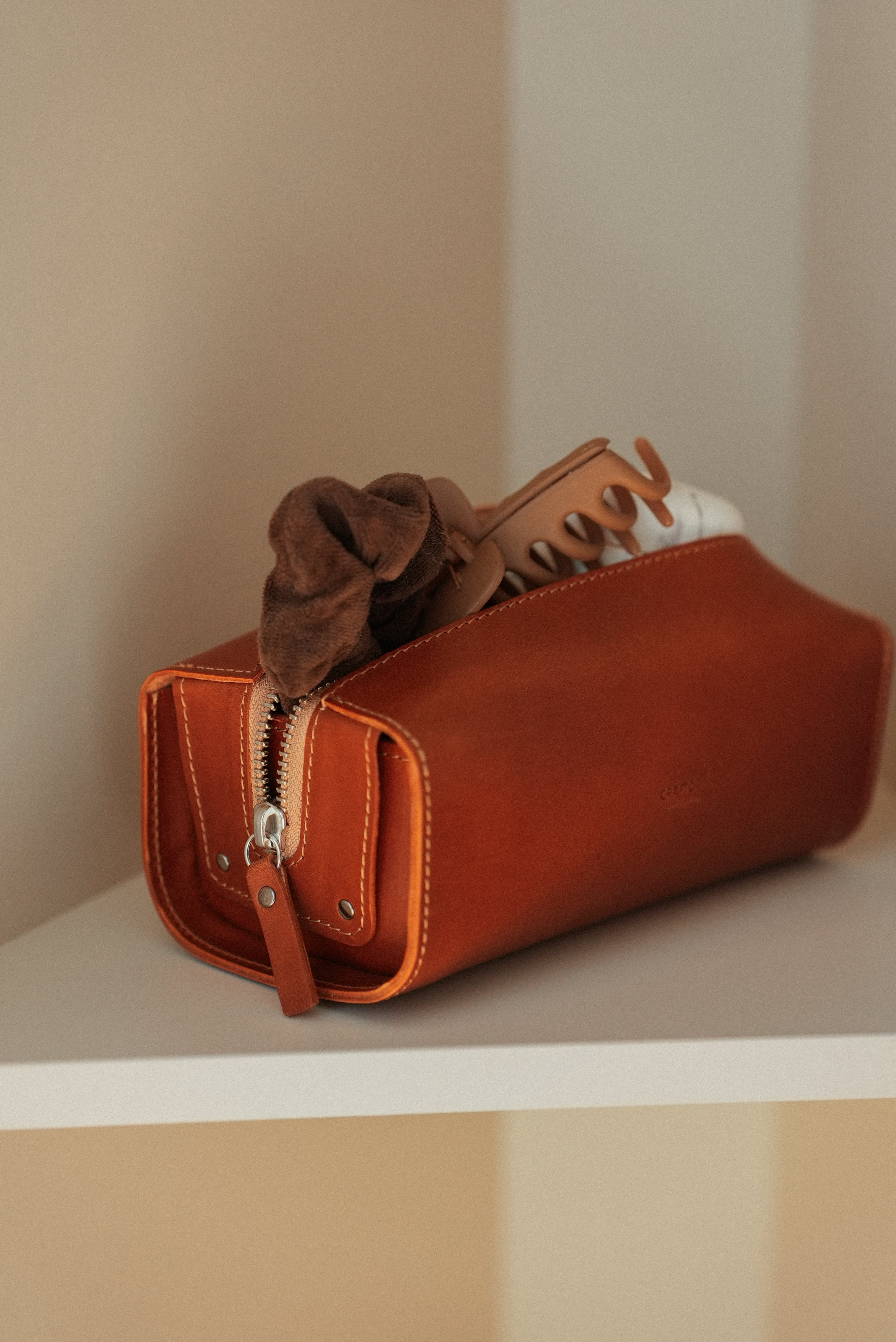 Model Pouch